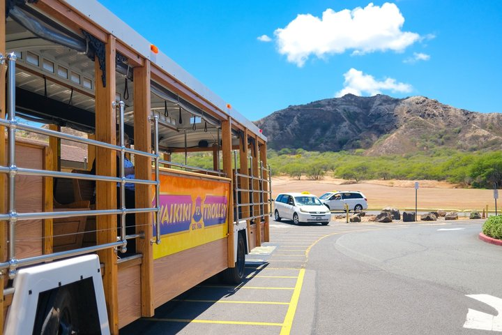 Waikiki Trolley Diamond Head Green Line - Photo 1 of 18